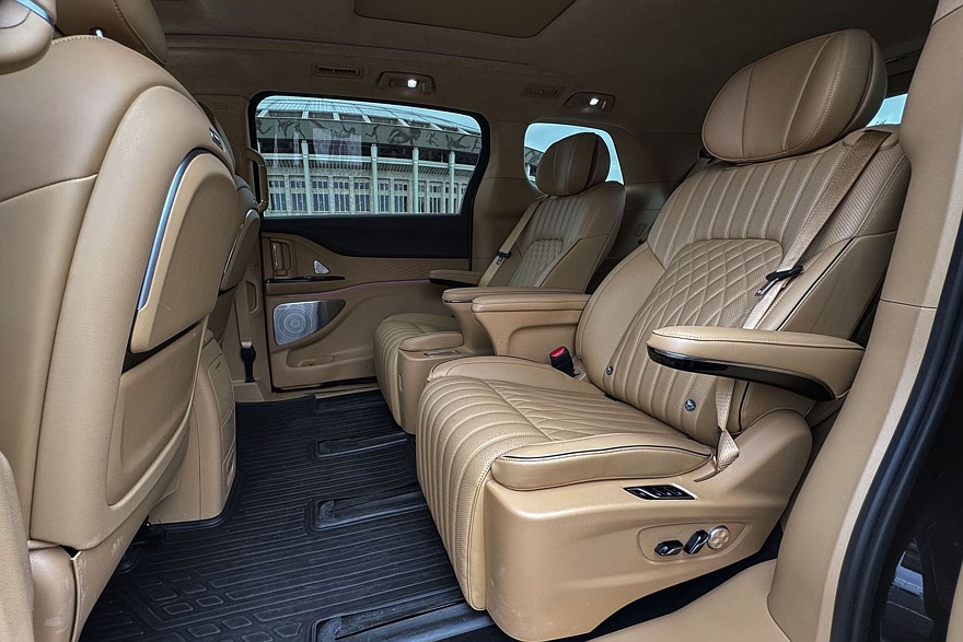 У нас есть премиальный минивэн дома: тест-драйв Voyah Dream