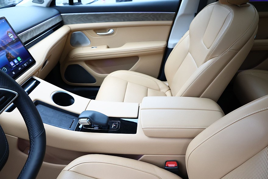 Выбираем кроссовер для дальних поездок: батарея, зарядка и запас хода от 1000 км