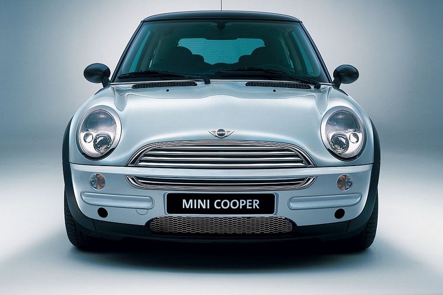 Mini Cooper вид спереди