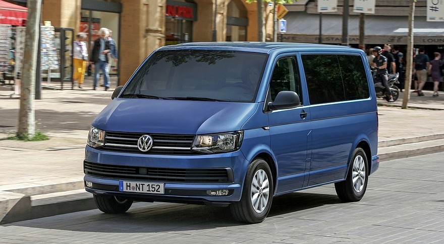 На фото: Volkswagen Multivan