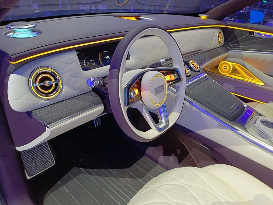 На фото: салон концепта Geely Galaxy Light II