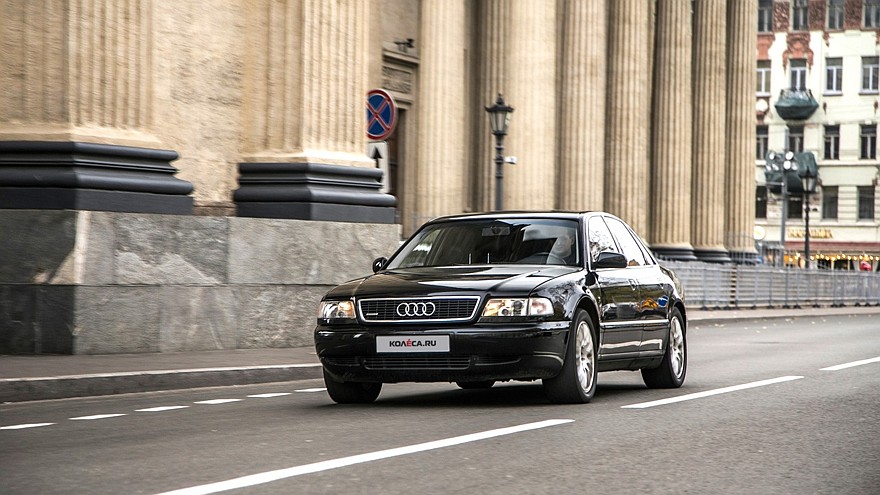 Audi-A8-(105)