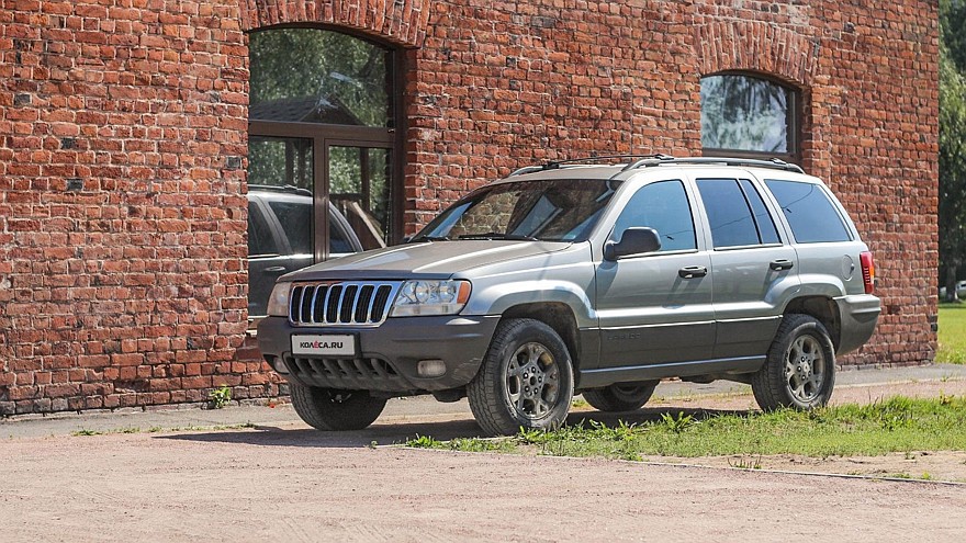 Jeep Grand Cherokee WJ три четверти