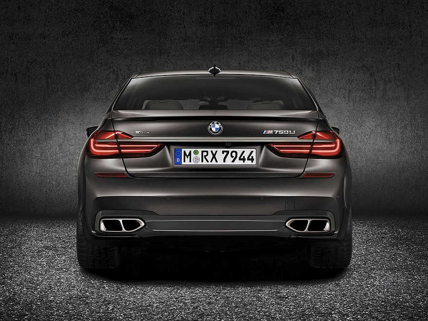 BMW M760Li xDrive