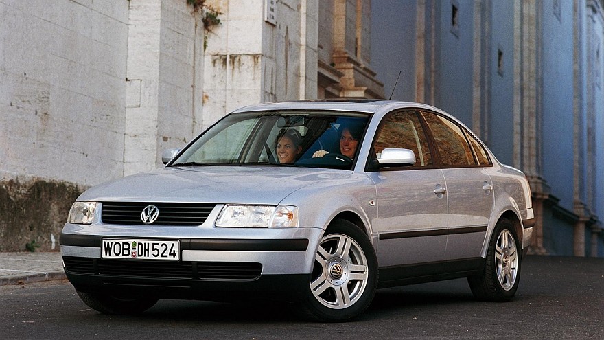 Отзыв Volkswagen Passat 1.6 (1999 г.)