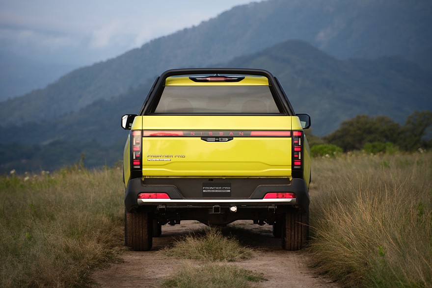 Nissan Frontier Pro PHEV для Мексики