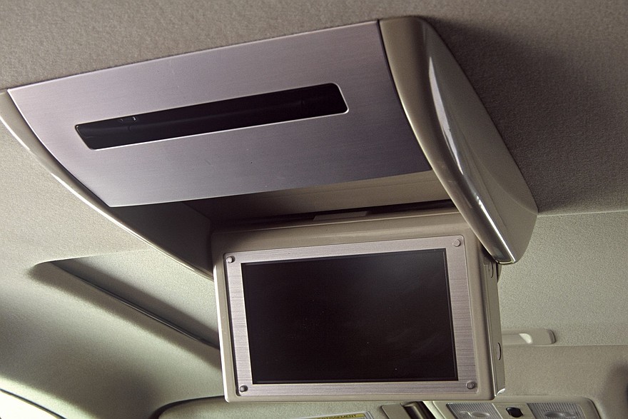 Мониторы, камера и навигация – последнее слово техники двадцать лет назад. Впрочем, как и сегодня