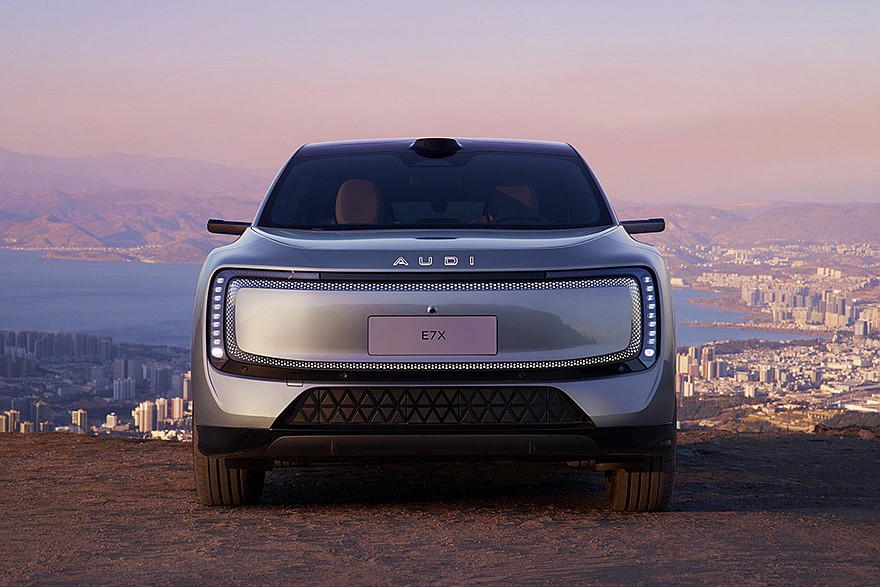 AUDI E7X