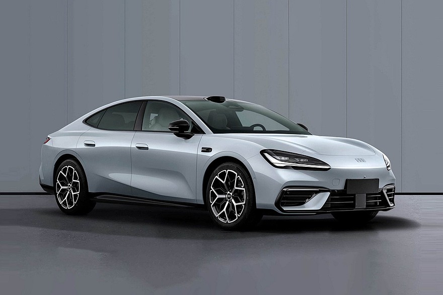 Geely Galaxy TT на сертификационных снимках