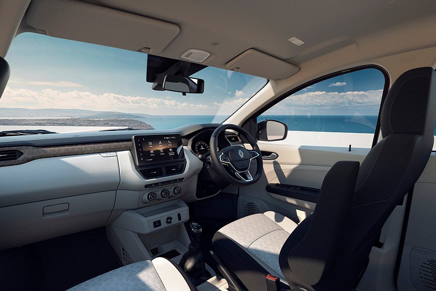 Донорский компактвэн Renault Triber