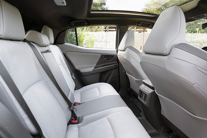 Toyota C-HR, комплектация XSE