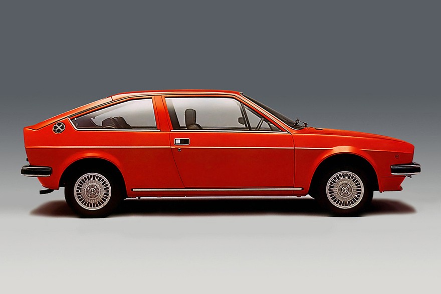 Кроме обычной трёхдверки (первое фото), Alfasud существовал и в виде имиджевого «купе» Sprint (1976-1983)