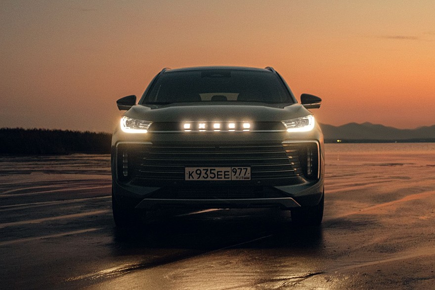 Покупаем Exeed TXL: что это за автомобиль и чем он интересен