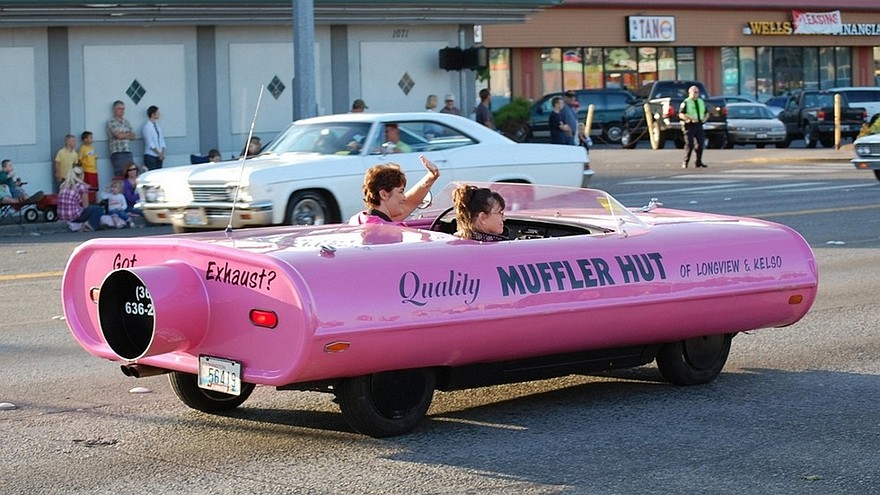 На фото: розовый Muff Mobile