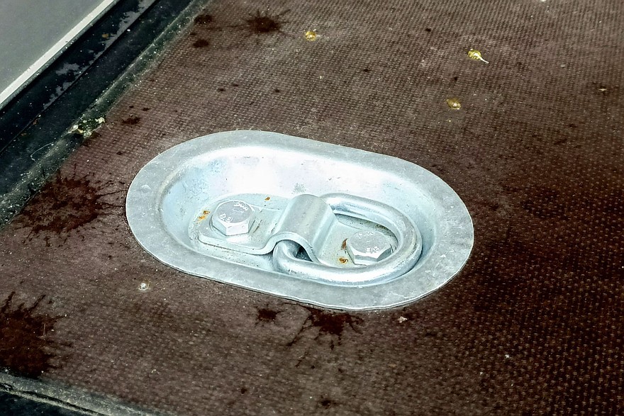 Маленький спальник, большой дизель и рациональный подход: тест-драйв  Sollers TR120