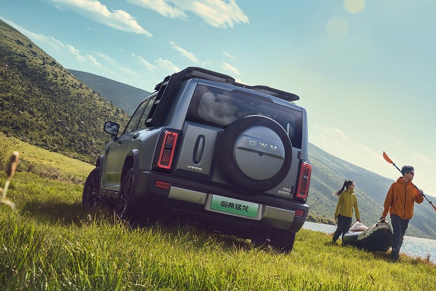 Короткобазный гибрид Haval Raptor для Китая