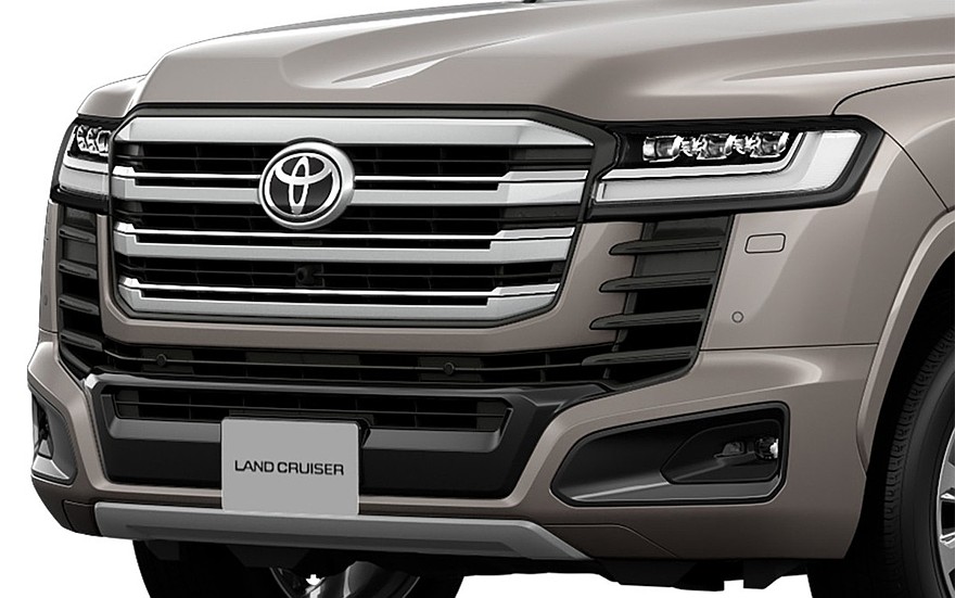 На фото: гибридный внедорожник Toyota Land Cruiser 300 в исполнении ZX