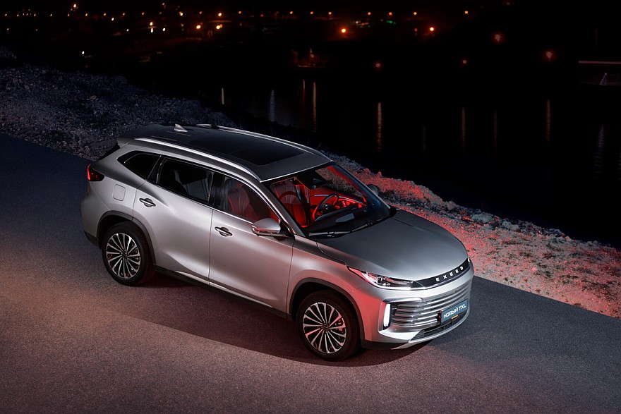 Покупаем Exeed TXL: что это за автомобиль и чем он интересен