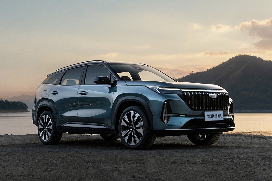 Чисто бензиновый Geely Boyue L