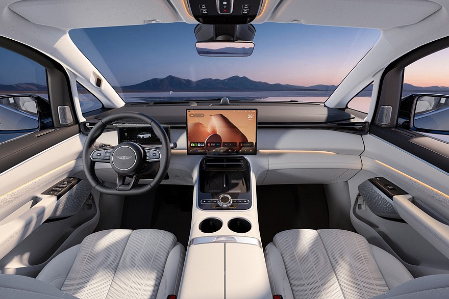 Geely Galaxy V900 готовится к старту продаж: минивэн уже установил необычный рекорд