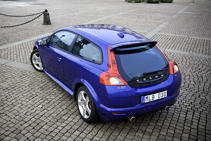 Купе несбывшихся надежд: как появился Volvo C30 и почему он провалился