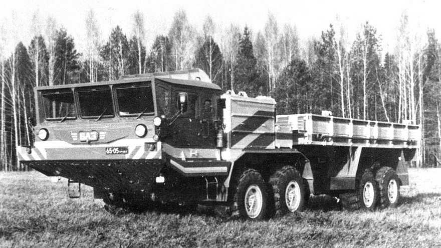 Испытания БАЗ-60501П с двумя 210-сильными двигателями (из архива Н. Щербакова)