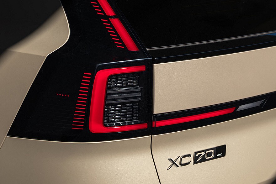 Volvo XC70 в виде кроссовера готовится к выходу на рынок: новые официальные фото