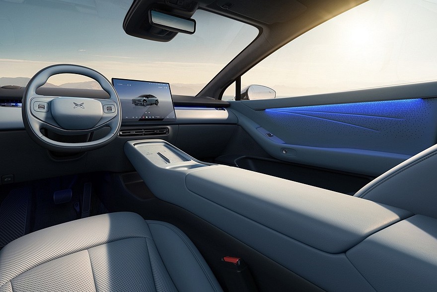 Обновленный Xpeng P7+