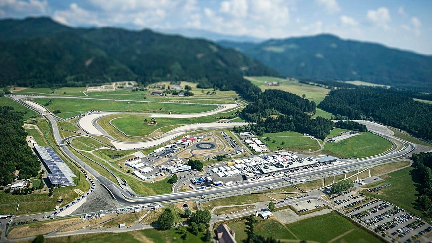 С 1997 года гонки на трассе в Шпильберге проводятся по укороченному кольцу