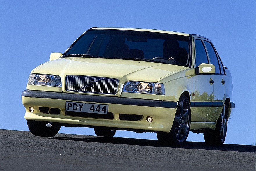 Спорт и бизнес: вспоминаем самые быстрые бизнес-седаны девяностых