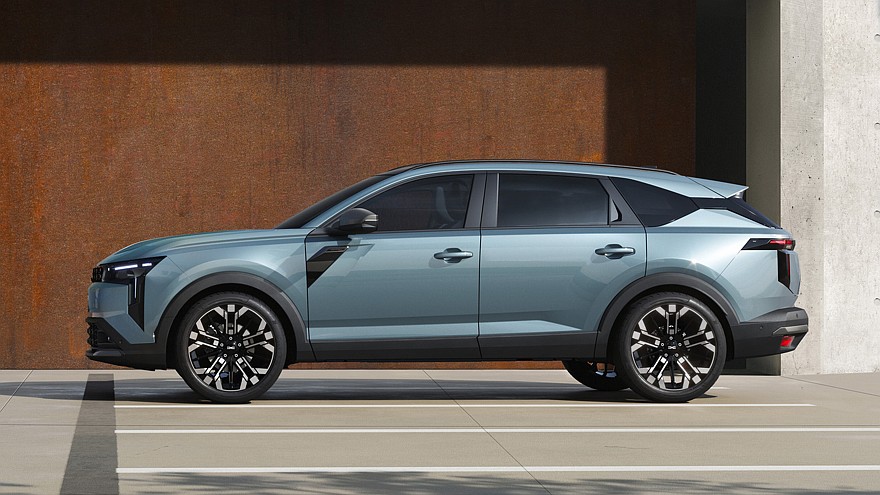 Dacia Striker вид сзади