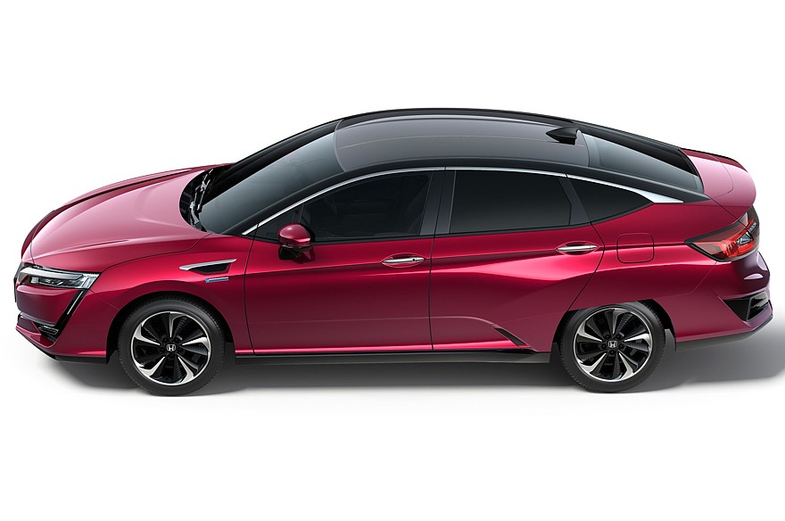 Водородная Honda Clarity с бортовым автопилотом
