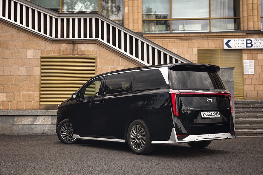 Световое шоу и режим SPA: тест-драйв GAC M8