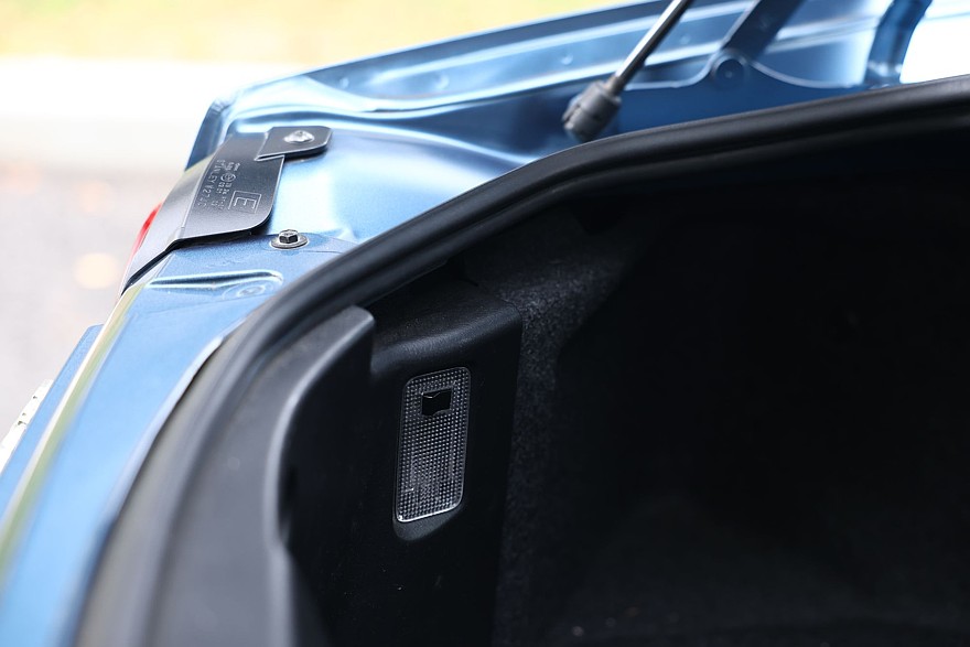 Задний привод, полтора литра и DVD-проигрыватель: опыт владения Mazda Roadster IV (ND)