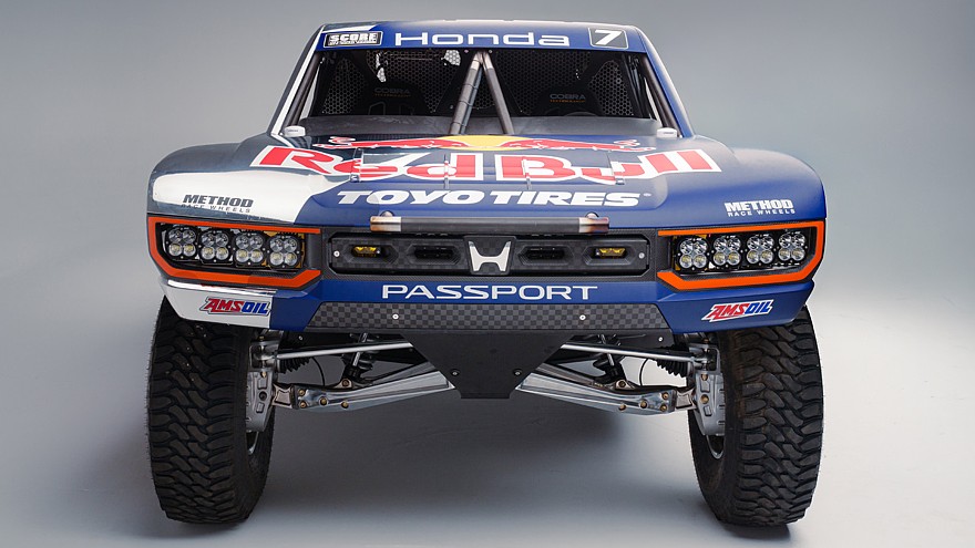 На фото: Honda Passport Baja Spec Trophy Truck