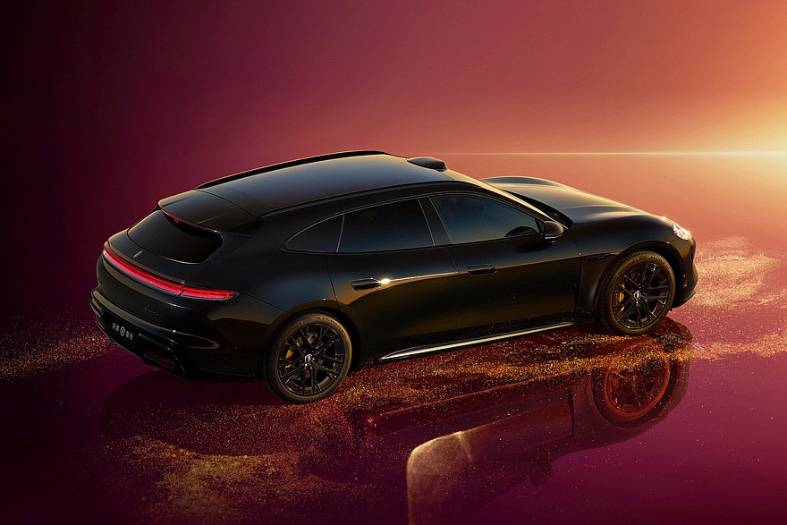 Фирменные изображения универсала Shangjie Z7T