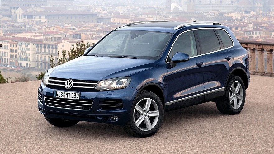 На фото: Volkswagen Touareg '2010–14