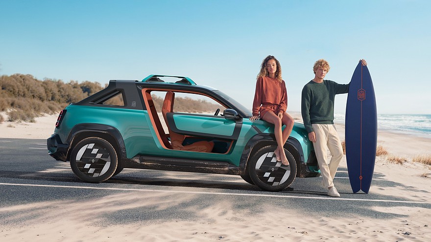 Тепло и ещё теплее: кроссовер Renault 4 превратился в пляжный автомобиль JP4x4