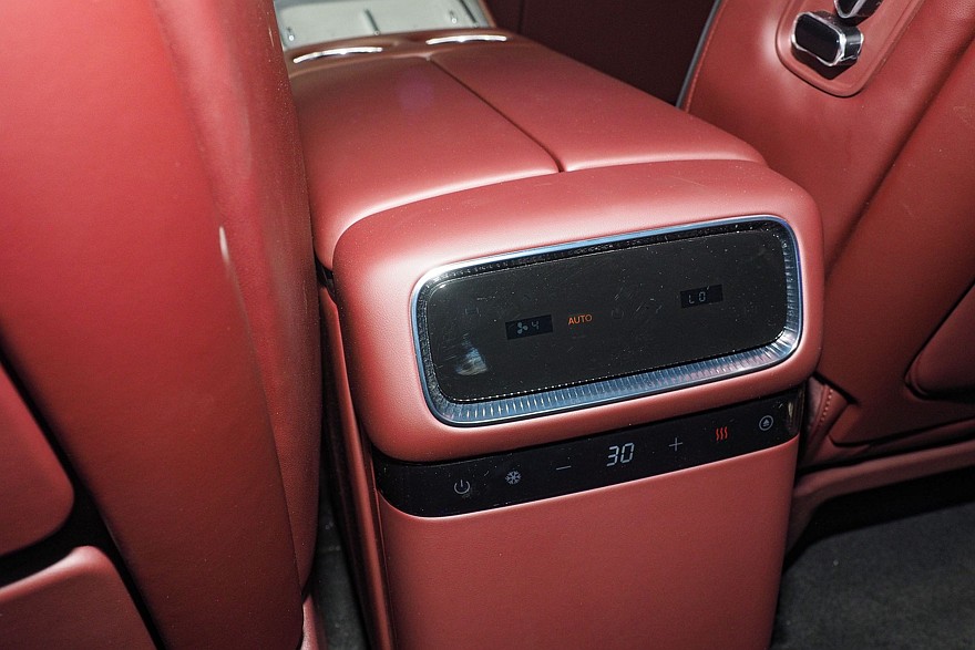 Восхождение к вершине: первое знакомство с Voyah Taishan