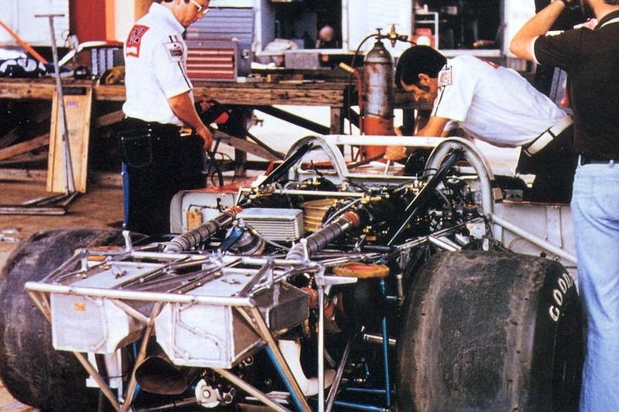 Как Porsche 917 завоевал Can-Am: машина, которую было сложнее обуздать, чем построить