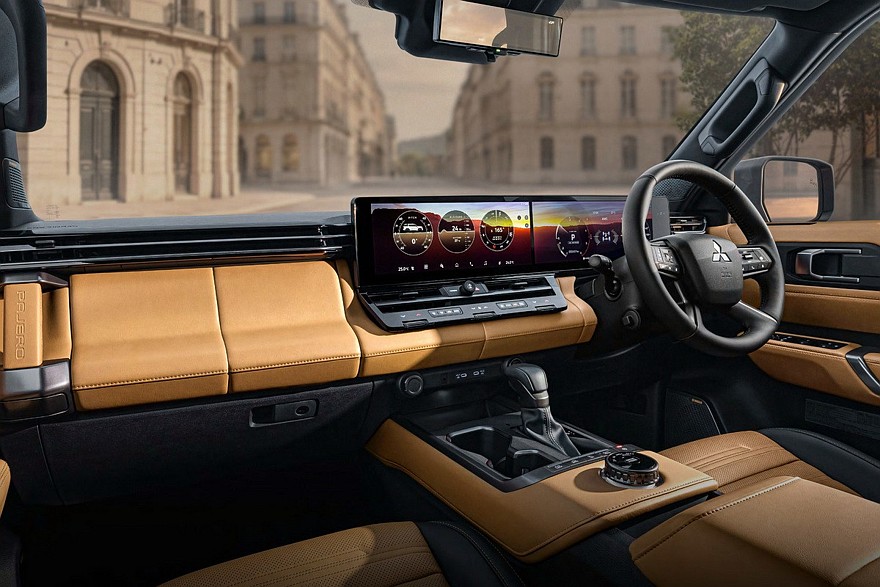 Новый Mitsubishi Pajero для Таиланда, топ-версия Super Exceed