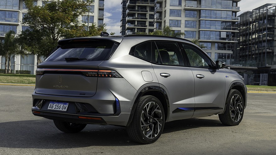 На фото: Renault Grand Koleos