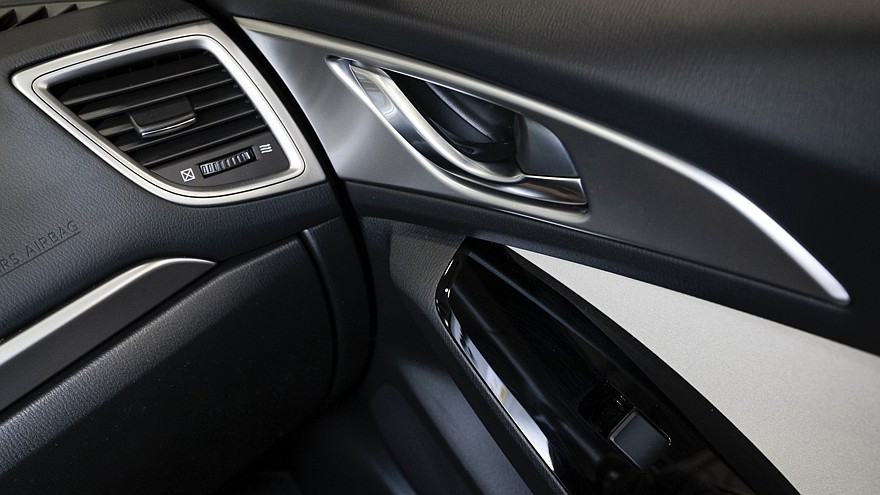 Mazda3_IPM_interior_006