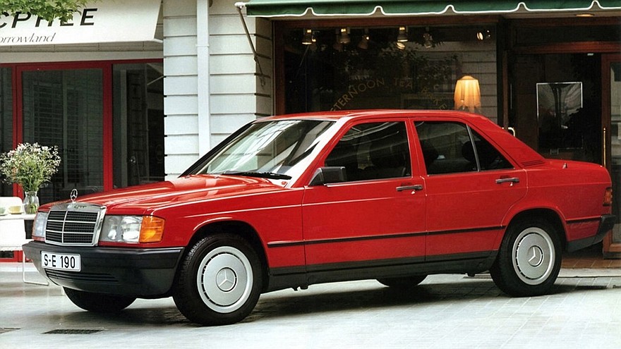 На фото: Mercedes-Benz 190 (W201) '1982–88
