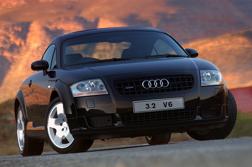 Четыре кольца эгоиста: как появилась Audi TT и как она опозорилась на автобанах