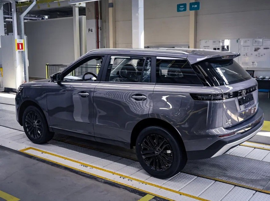 На фото: Jeland J6