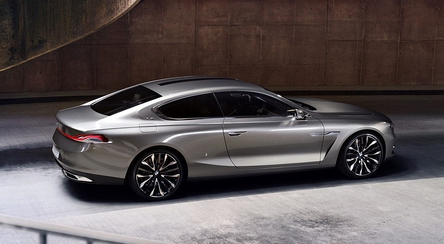 На фото: концепт BMW Gran Lusso Coupe, представленный в 2013 году