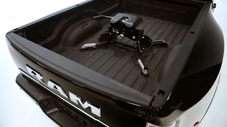 New Mopar hitch offers the highest available 5th wheel towing