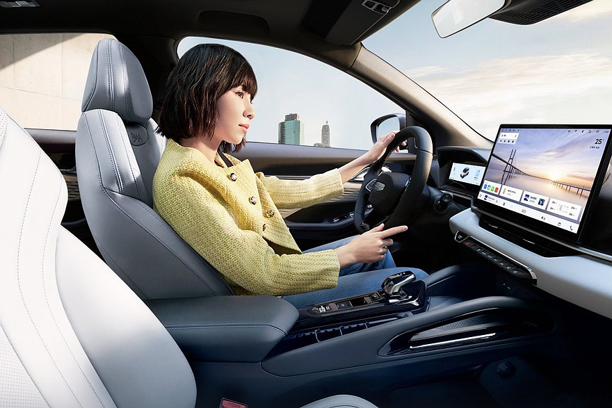 Geely Binyue L