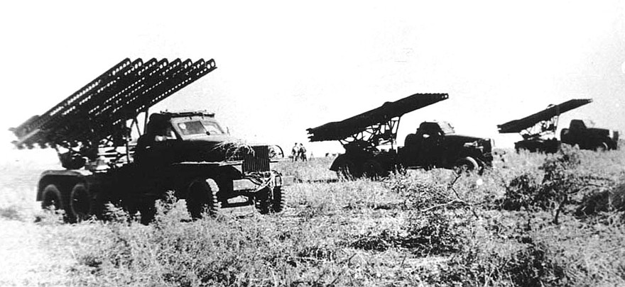 Дивизион боевых машин БМ-13 на автомобилях Studebaker US6-U7